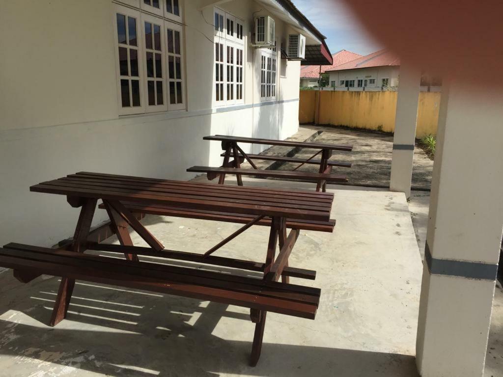 The Garden Vacation Home Lumut Eksteriør bilde