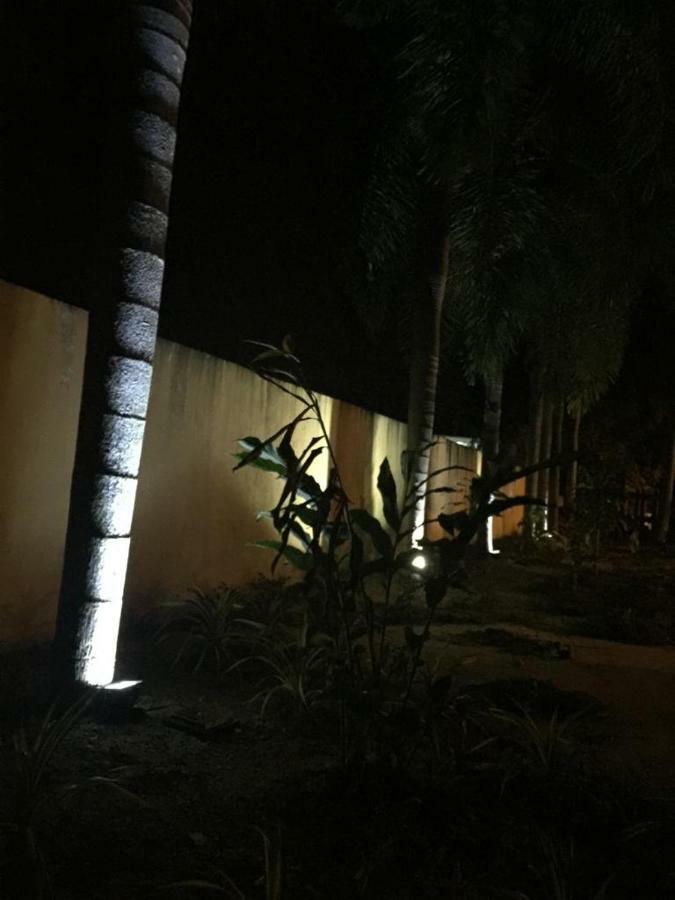 The Garden Vacation Home Lumut Eksteriør bilde